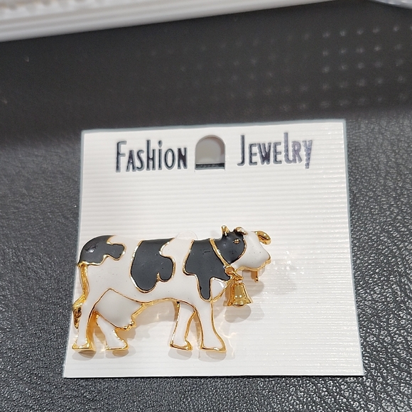 GOLD and BLACK COW FASHION JEWELRY BROOCH - Picture 1 of 2
